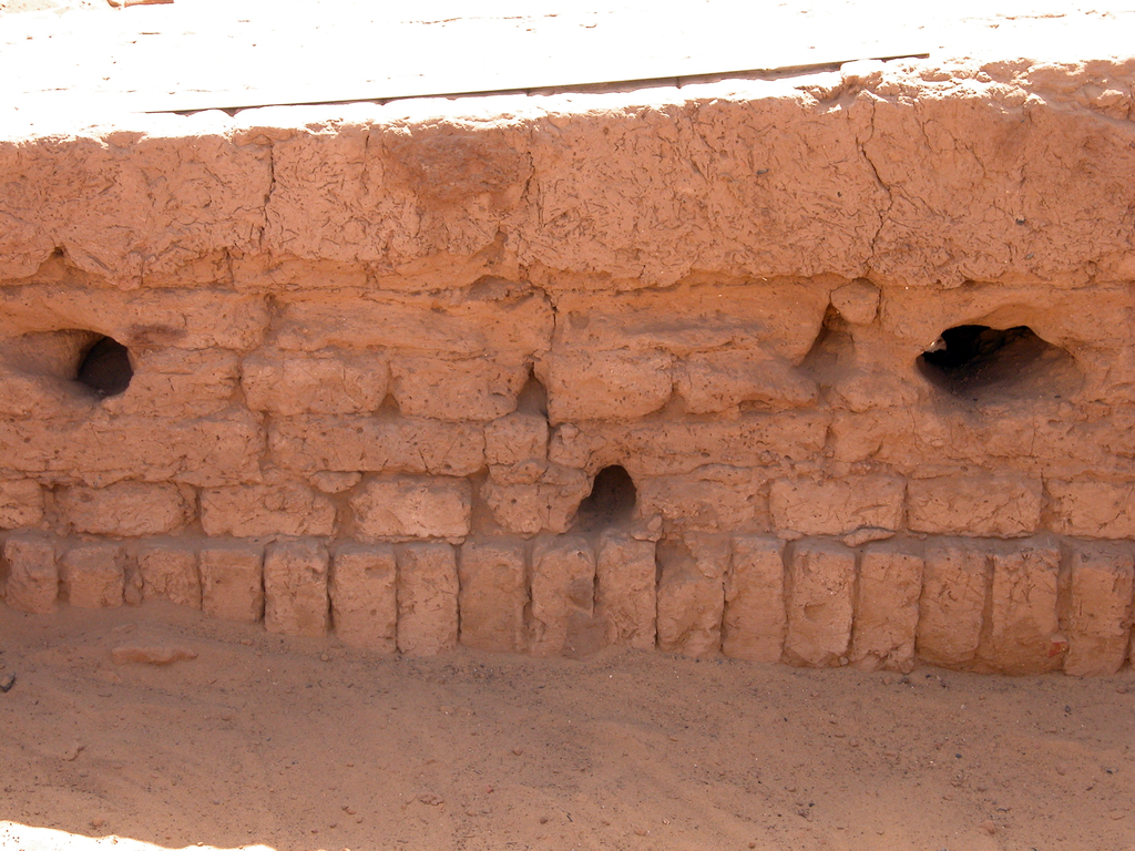 ancient egyptian mud brick houses
